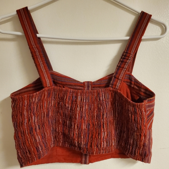 American Eagle red crop top - Picture 2 of 3